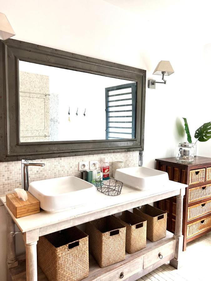 La Villa Bleue - Villa D'Architecte - Jacuzzi Saint-Paul ภายนอก รูปภาพ